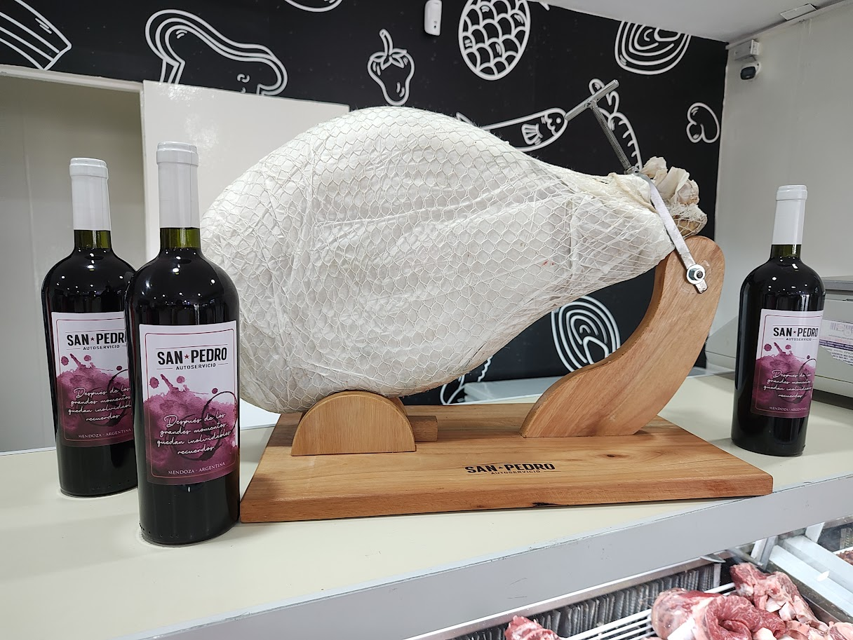 Jamón y vinos San Pedro